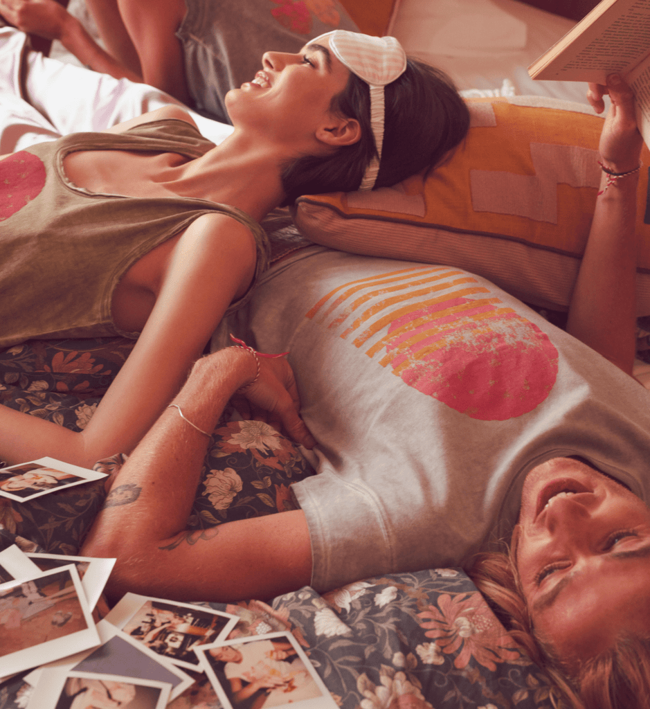 Sisters Department,T-Shirt Shorter Sleeves in Washed Grey w/"Sunset" Print,CouCou,Mamma Clothing